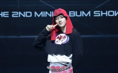 '컴백' 에잇턴 윤성 "앨범 준비 중 상반신 부상…빠르게 회복한 상황"