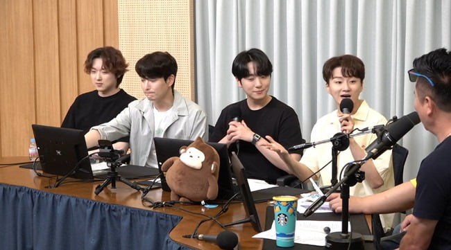 SBS 파워FM '두시탈출 컬투쇼'에 출연한 포레스텔라 강형호(왼쪽부터), 배두훈, 고우림, 조민규. /사진=SBS 파워FM '두시탈출 컬투쇼' 캡처