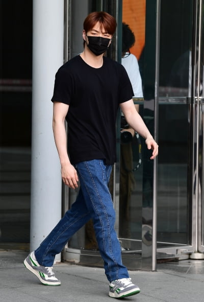 [TEN포토] 강다니엘 '진지한 모습도 멋져'