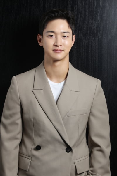 "어떤 성격의 살인마인지 고민 많이 했어요" 겸손하지만 욕심많은 배우 장동윤[TEN인터뷰]
