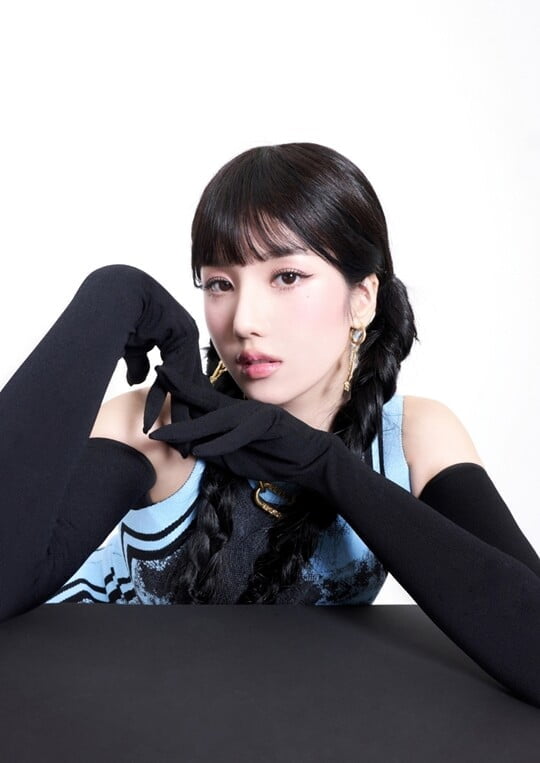 권은비, 데뷔 후 첫 '워터밤' 출격…무더위 날릴 화끈 퍼포먼스 예고