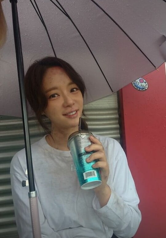 (사진=황정음 SNS)
