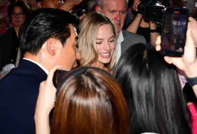 [TEN포토] 마고 로비(Margot Robbie) '즐거운 팬미팅'