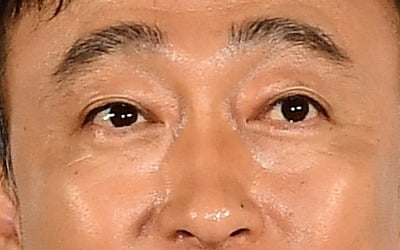 이성민 "'형사록2'에선 몸 말고 '머리'쓰는 형사로 변신"