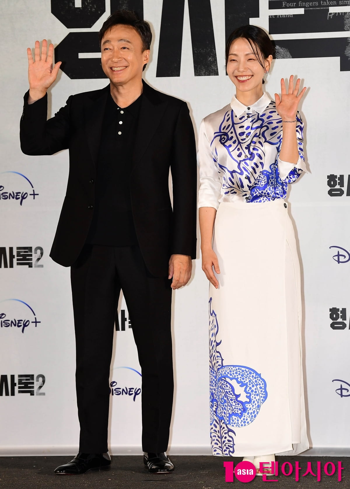 [TEN포토] 이성민-김신록 '재벌집에서 형사로 변신'