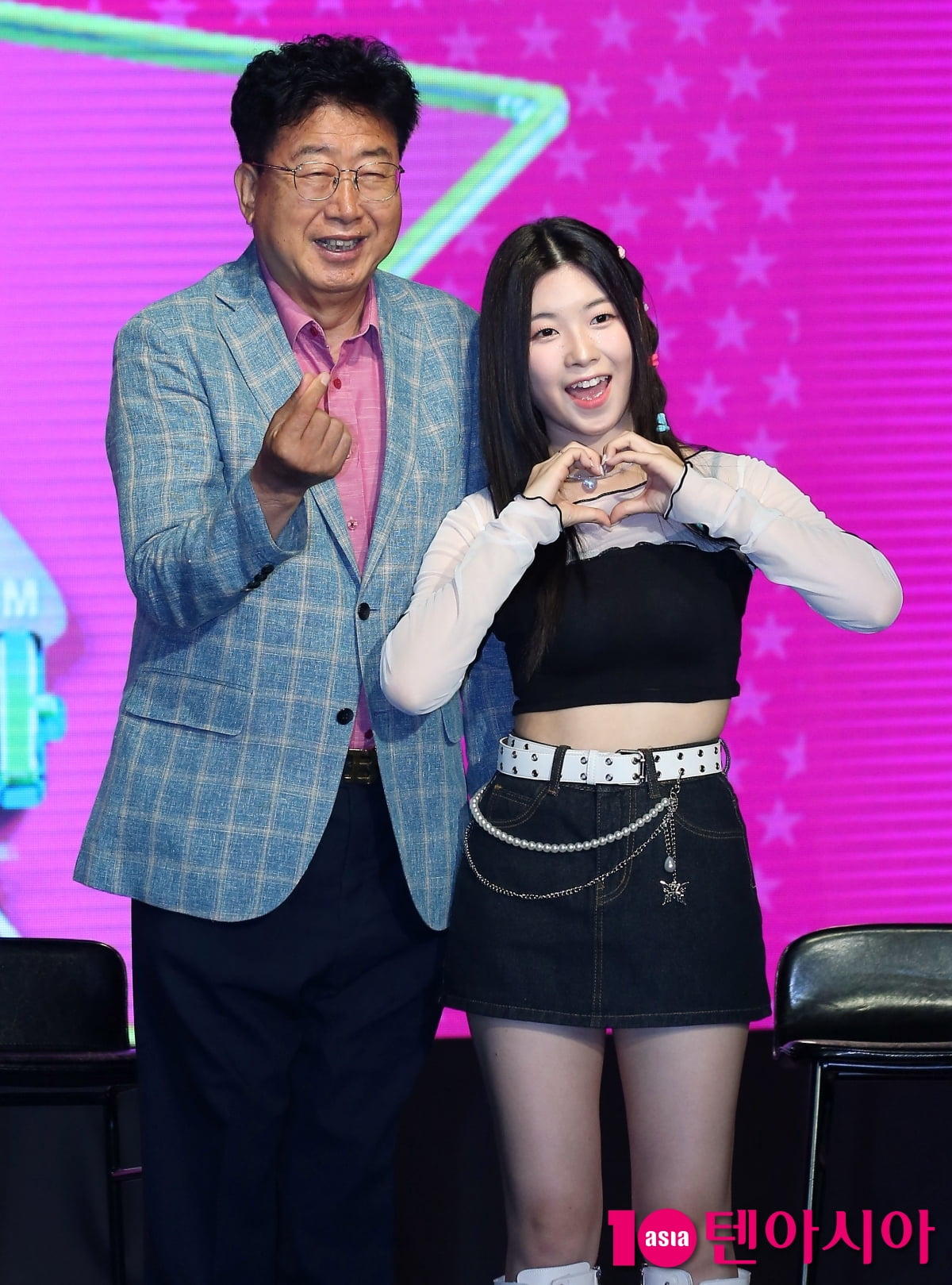 [TEN포토] 성민지 컴백 응원하는 김동찬 작곡가