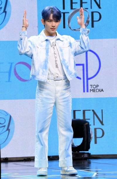 [TEN포토] 틴탑 리키 '시원한 블루'