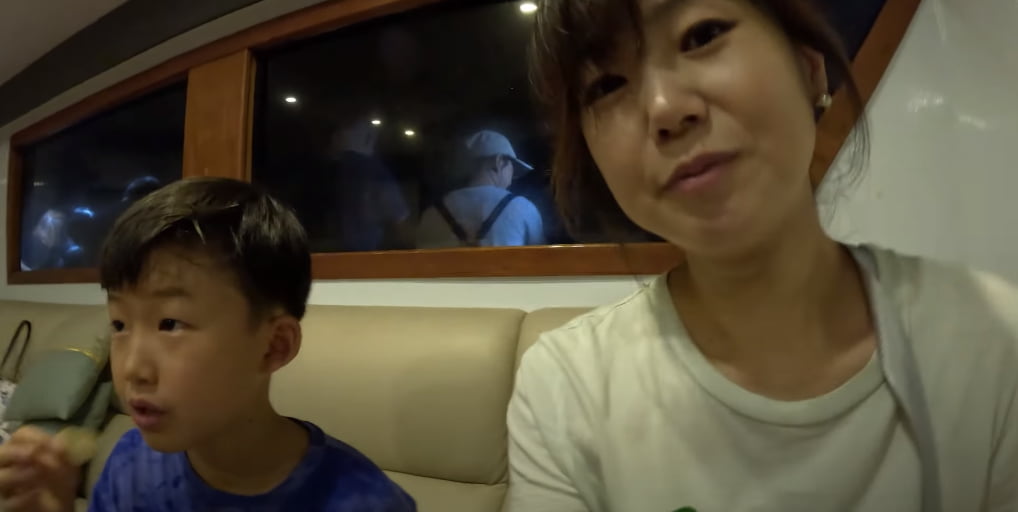 '최대 300억원 아파트 거주' 강수정, ♥남편 없이 子와 요트에서 낚시 중