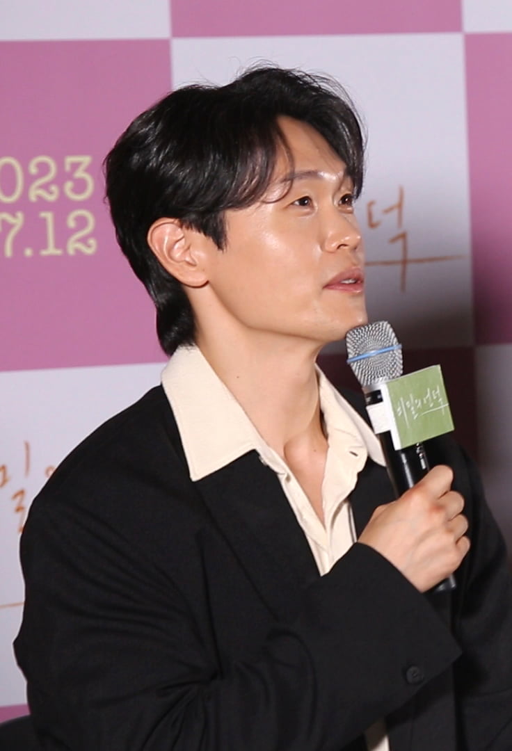 [종합]'비밀의 언덕'을 넘어 마주할 우리의 어린 시절, 그때를 소환할 영화의 마법
