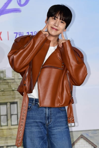 [TEN포토] 규현 '20살 감성으로'
