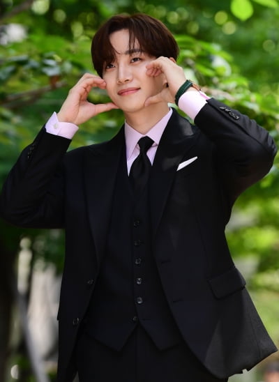 이준호, 드라마 찢고 나온 구원 본부장...확신의 로코킹 떴다[TEN포토+]