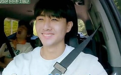 [종합] 최수종♥하희라 아들, 아빠 DNA 몰빵했네…"보고만 있어도 배불러" ('세컨하우스')