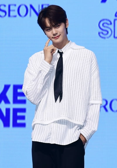 [단독] 제로베이스원 김규빈, 정밀 검사서 건강 이상無 진단…예정대로 스케줄 소화