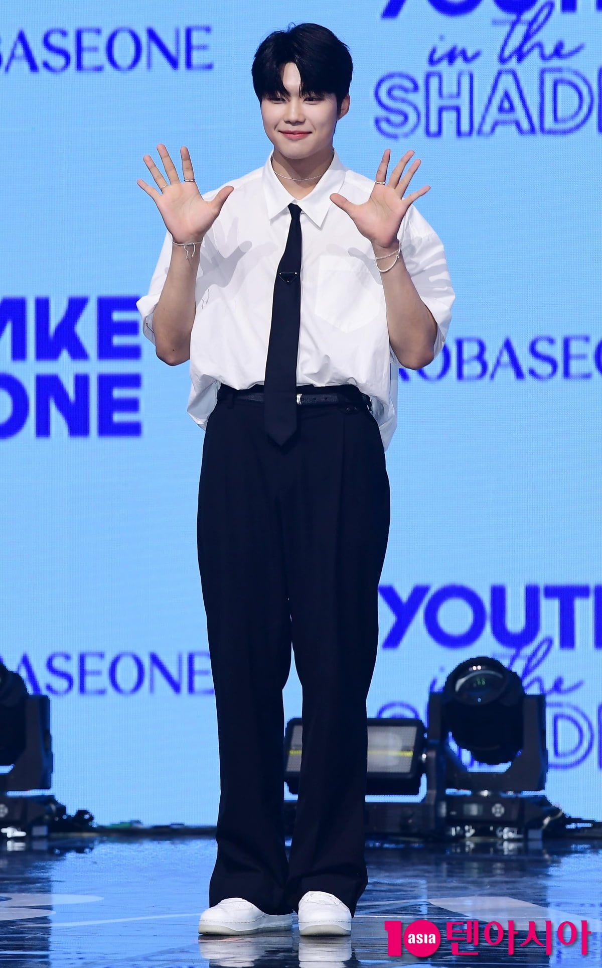 [TEN포토] 제로베이스원 박건욱 '오락부장의 미소'