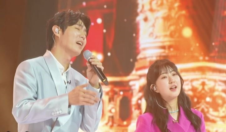 18살 전유진, 36살 손태진에 대놓고 '패배 요구'('불타는 장미단')