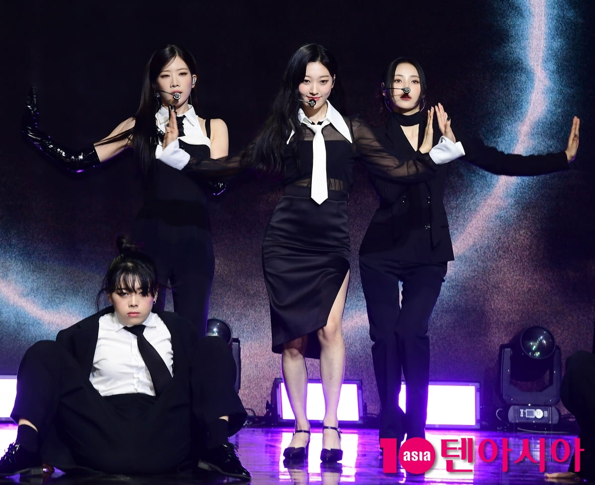 [TEN포토] 오드아이써클 '다양한 활동을 기대하세요'