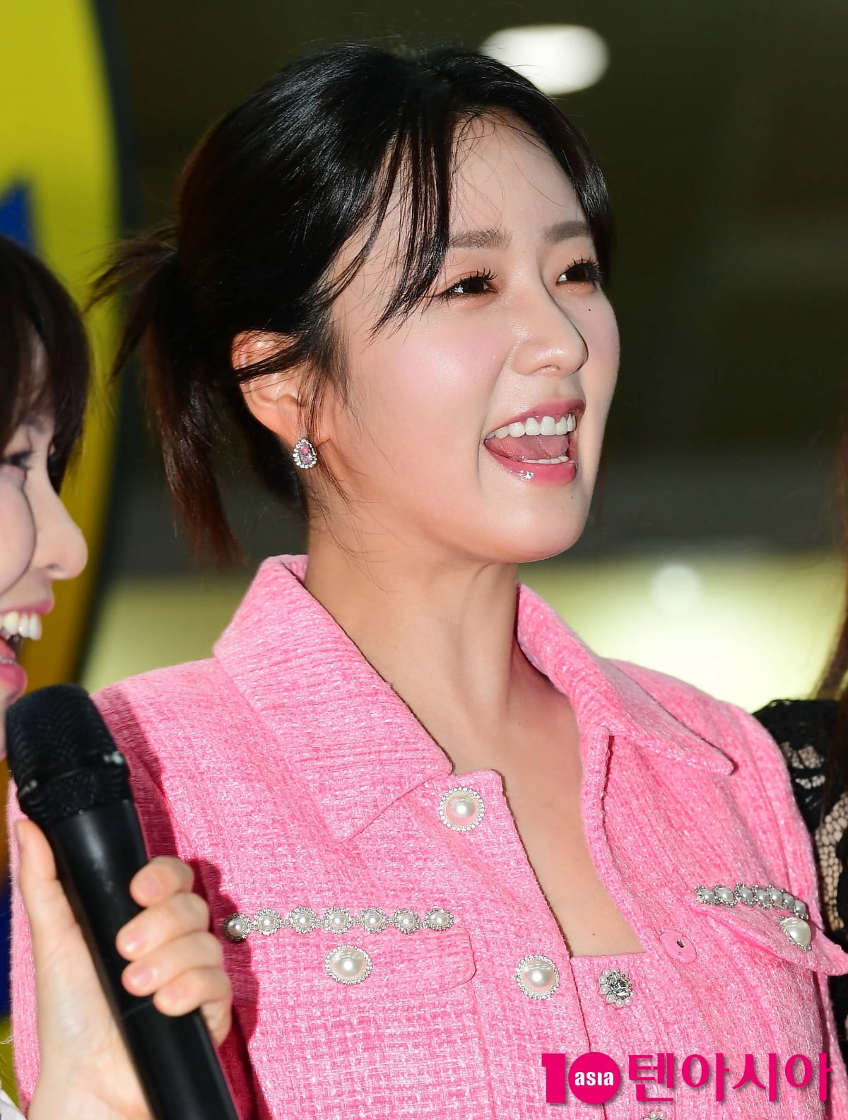 [TEN포토] 에이핑크 윤보미 '호탕한 웃음'