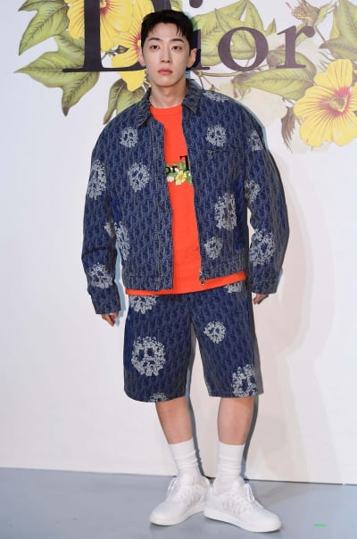 [TEN포토] 그레이 '작심하고 꾸민 패션'