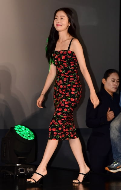 [TEN포토] 한선화 '청순미 뿌리는 미소'