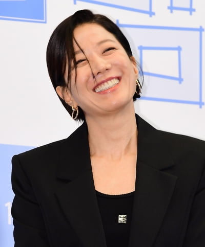 [TEN포토] 전혜진 '동안미모 캐릭터'