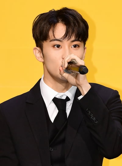 [TEN포토] NCT DREAM 마크 "좀더 성장된 앨범으로 완성된거 같다"