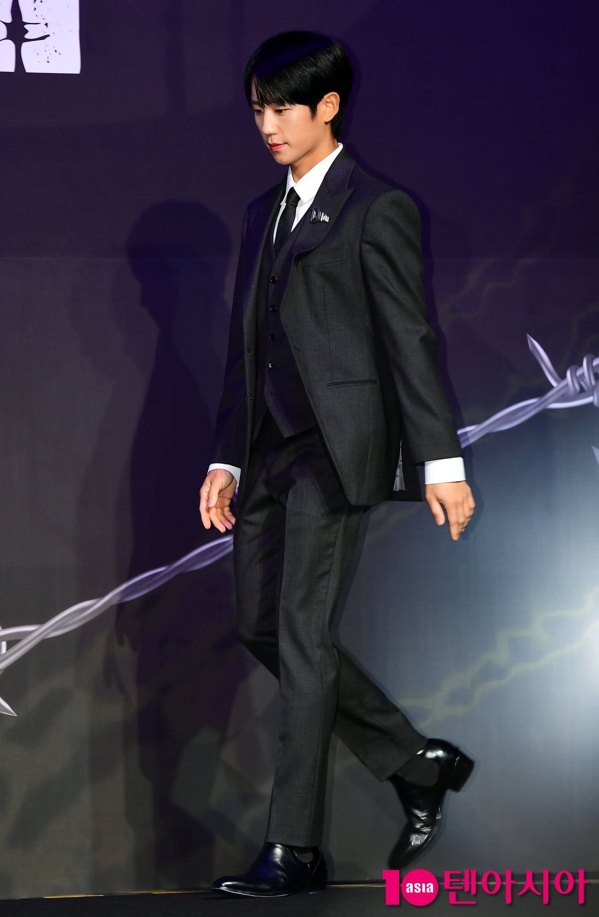 [TEN포토] 정해인 '완벽한 스튜핏'