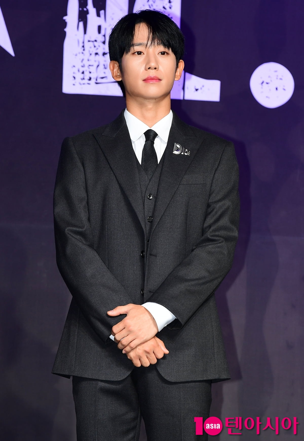 [TEN포토] 정해인 '촉촉한 눈빛'