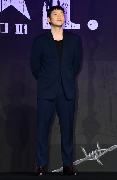 [TEN포토] 손석구 '젠틀한 포즈'