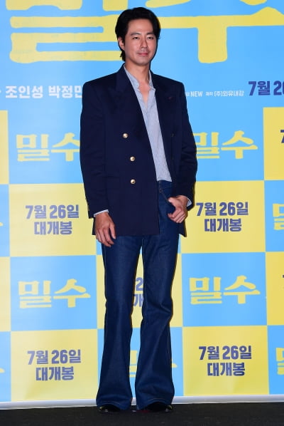 [TEN포토] '밀수' 조인성 '가질 수 없는 남친의 비주얼'
