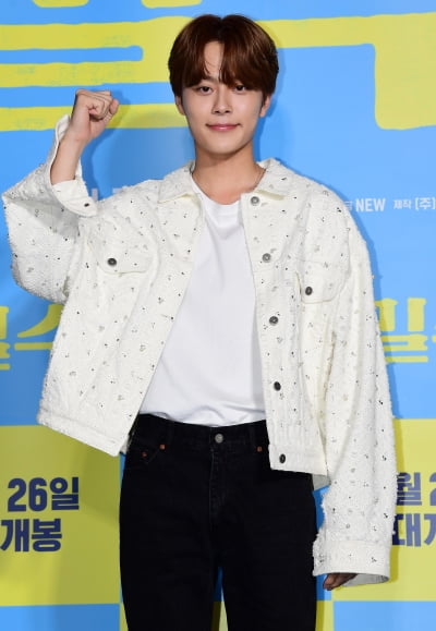 [TEN포토] 유선호 '파이팅 넘치는 파이팅!'