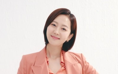 염정아, 김혜수 칭찬에 춤추고 조인성 인품에 반하다 [TEN인터뷰]