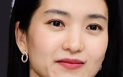 '악귀' 씌인 김태리, 소름 돋네…귀신 들린 연기로 '연기대상' 트로피 후보 예약 [TEN피플]