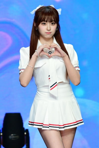 [TEN포토] 아일리원 리리카 '점점 더 이뻐지네'