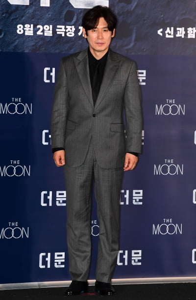 [TEN포토] 설경구 '신사의 품격'