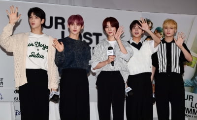 [TEN포토] TXT ''투모로우바이투게더: 날씨를 잃어버렸어' 무대인사'