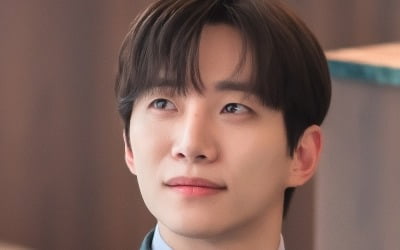 '901가지 얼굴' 이준호, 4주 연속 화제성 1위 이유있네('킹더랜드')