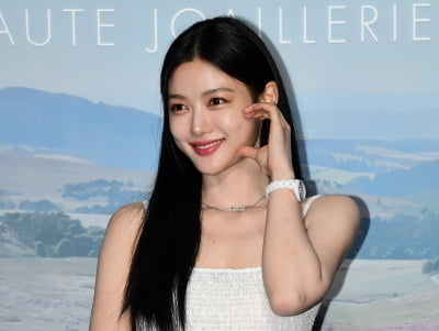 [TEN포토] 김유정 '완벽한 하트'