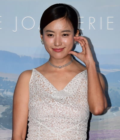 Han Hyo-joo, White Angel...Sparkling beauty [TEN Photo+]