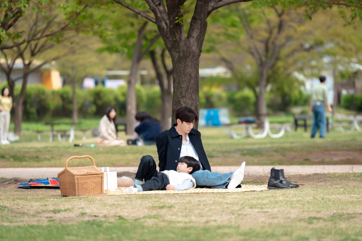이준호♥임윤아, 결혼해서 2세 낳으면 이런 느낌일까('킹더랜드')