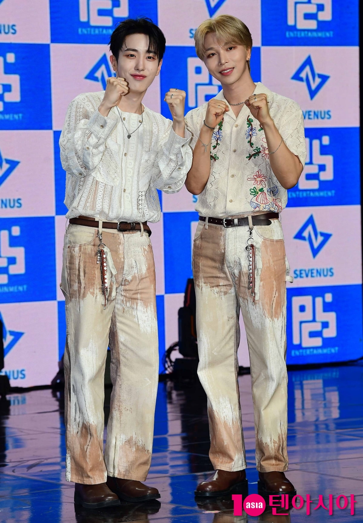 [TEN포토] 세븐어스 '타이틀곡 '원더랜드' 파이팅!'