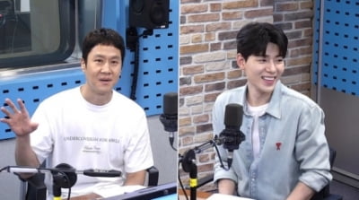 Jeongwoo "Thank you so much to senior Lee Byung-hun who paid for the BH Danang workshop"