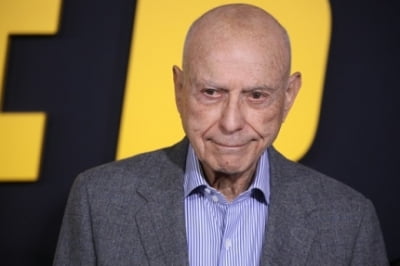 'Little Miss Sunshine' Alan Arkin closes his eyes at home... Died at 89