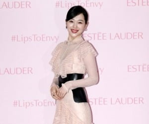 The late Sulli's posthumous work 'Persona 2' completed deliberation by Yeongdeungwon, "I hope it will be a memorial, not gossip"
