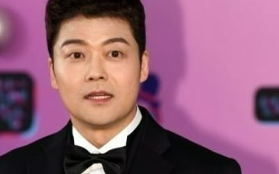 Jeon Hyun-moo confiscated 2L of diet oriental medicine at the airport