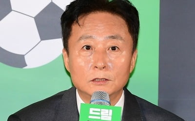 'Extreme Job' Kim Jong-soo, father's funeral "Guarding the mortuary in sorrow"