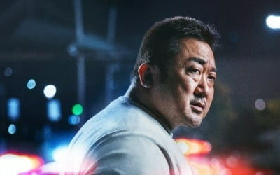 'Sin City 3', released today, tops the box office