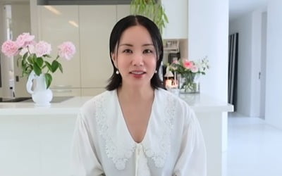 Uhm Jeong-hwa, thrilled by the popularity of 'Doctor Cha Jeong-sook'