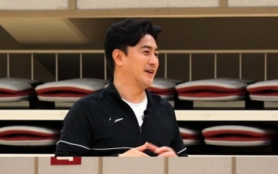 Ahn Jung-hwan donates 1 million won for dinner expenses