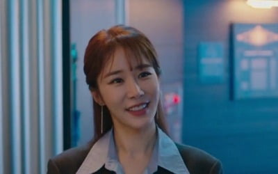 Yoon Hyun-min provokes Yoo In-na, "If you flirt, she will fall over"