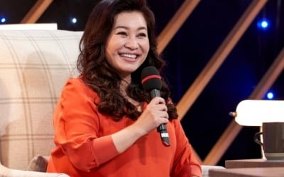 1,600 people gathered at the first anniversary public broadcast of 'Oh Eun-young Report'
